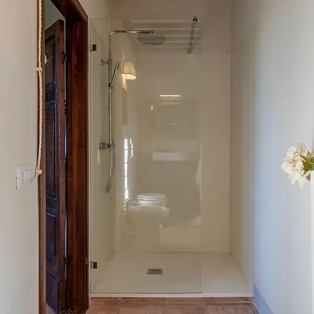 Casale Dei Tigli 8, Emma Castel Giorgio