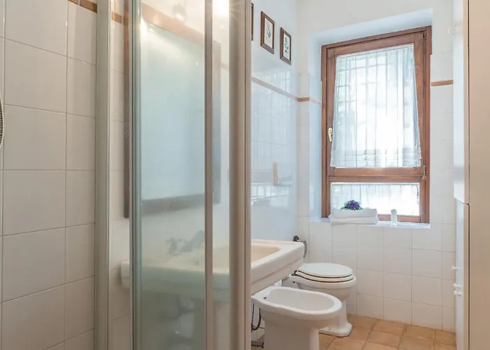 Casale Dei Tigli 8, Emma